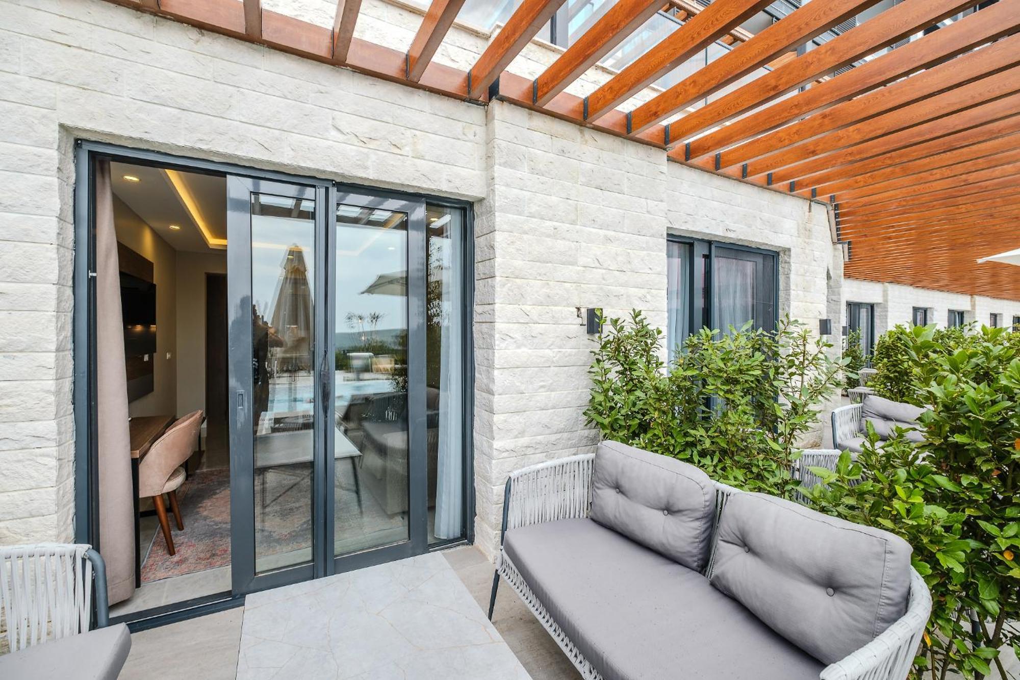 Montenegro Aparthotel Kavac