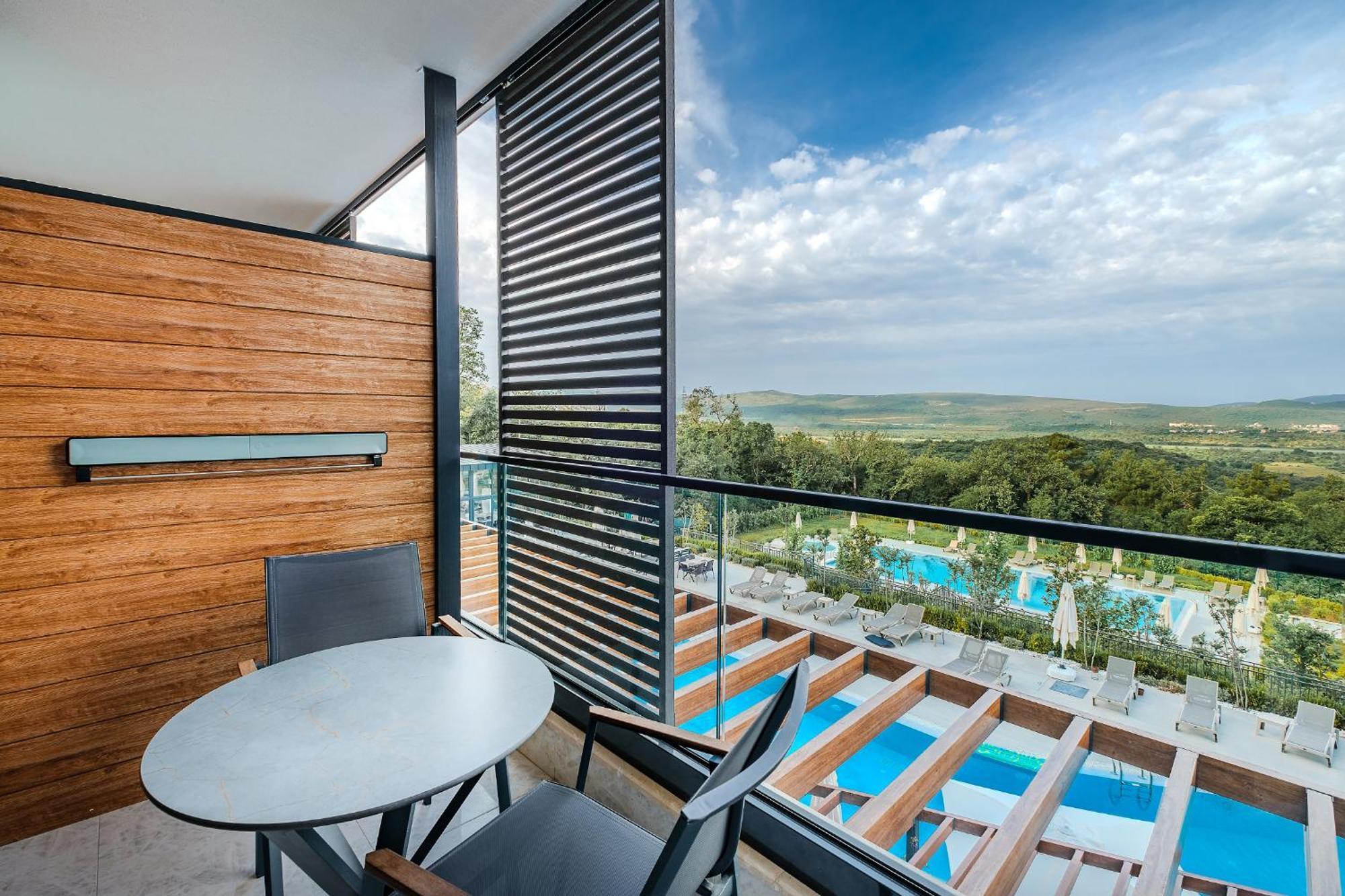 Montenegro Aparthotel 5*