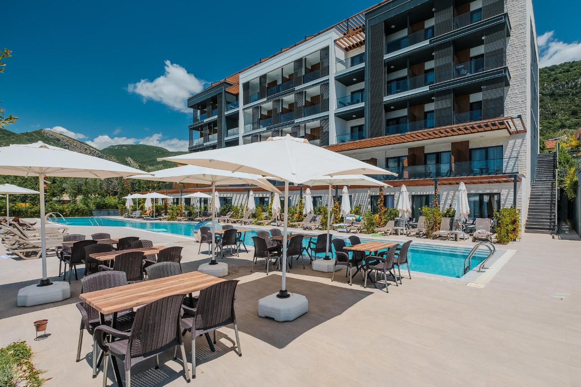 Aparthotel Montenegro